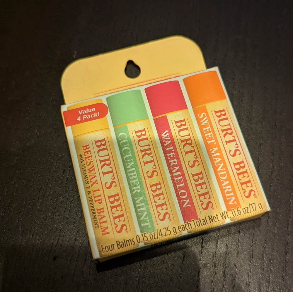 🥳 4 Pack Burt's Bees Lip Balm